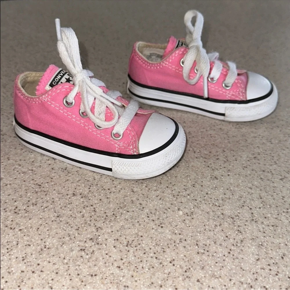 CONVERSE All Star Pink Canvas Sneakers Toddler Size 4